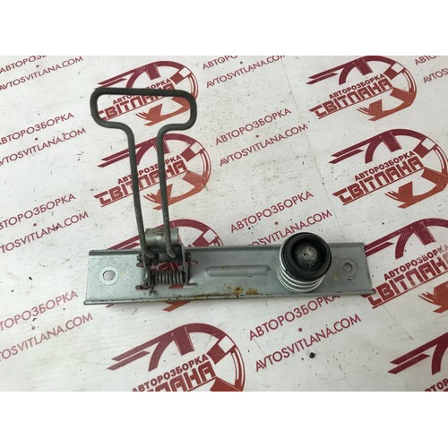 Крючок капота Opel Vivaro 2007-2014 91169257